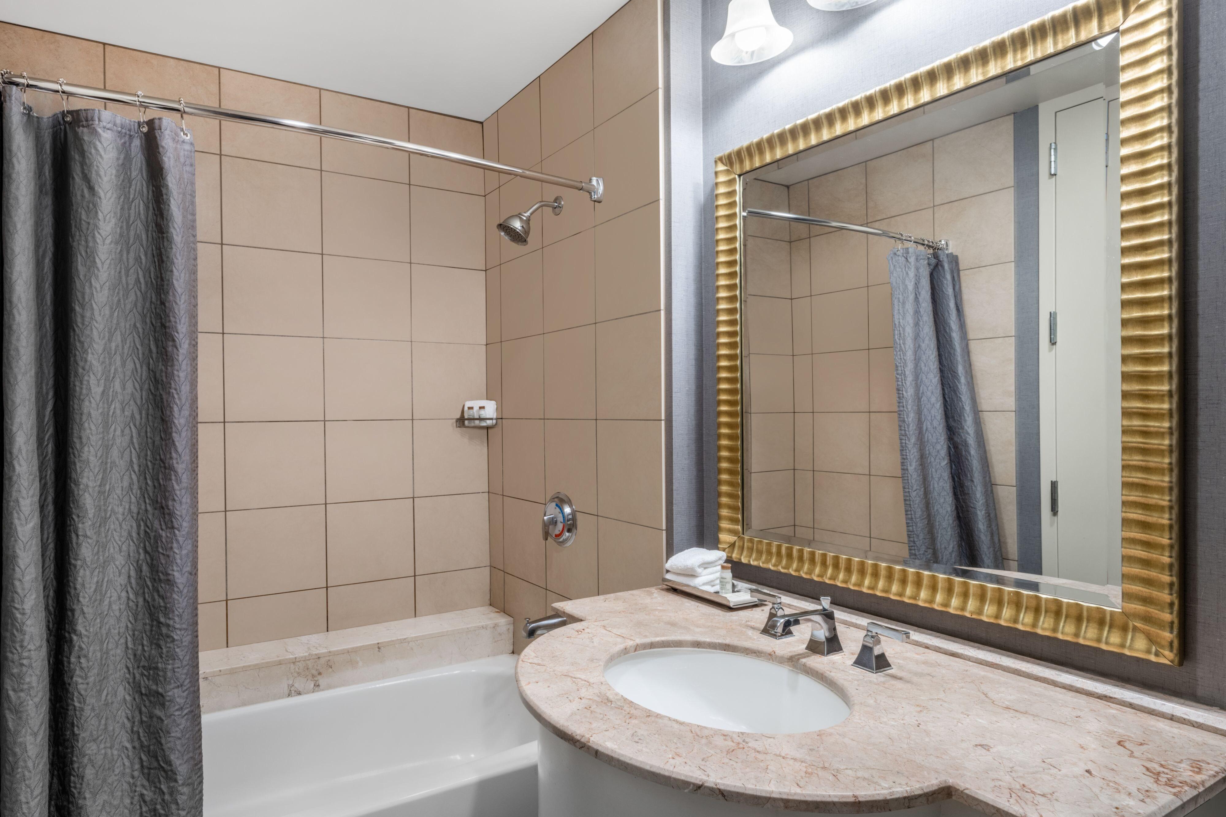 Renaissance Dallas North Hotel Farmers Branch Esterno foto